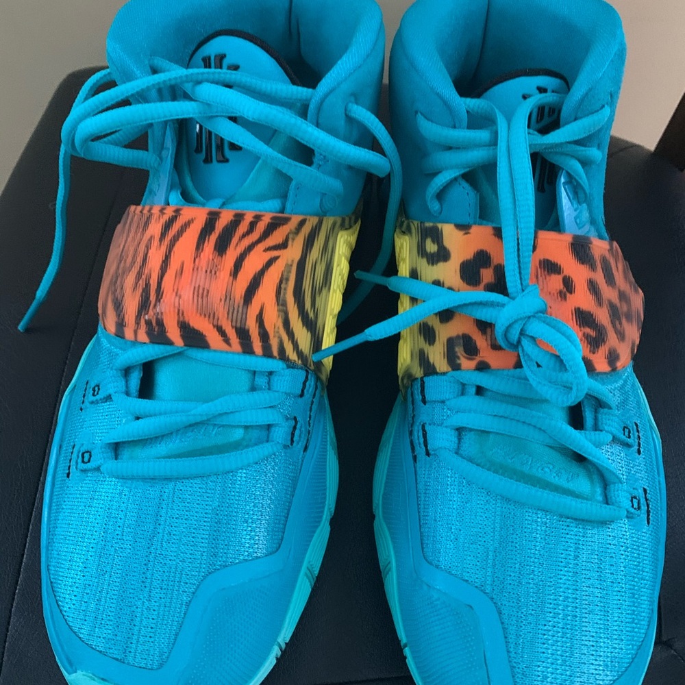 Brand New Nike Kyrie 6